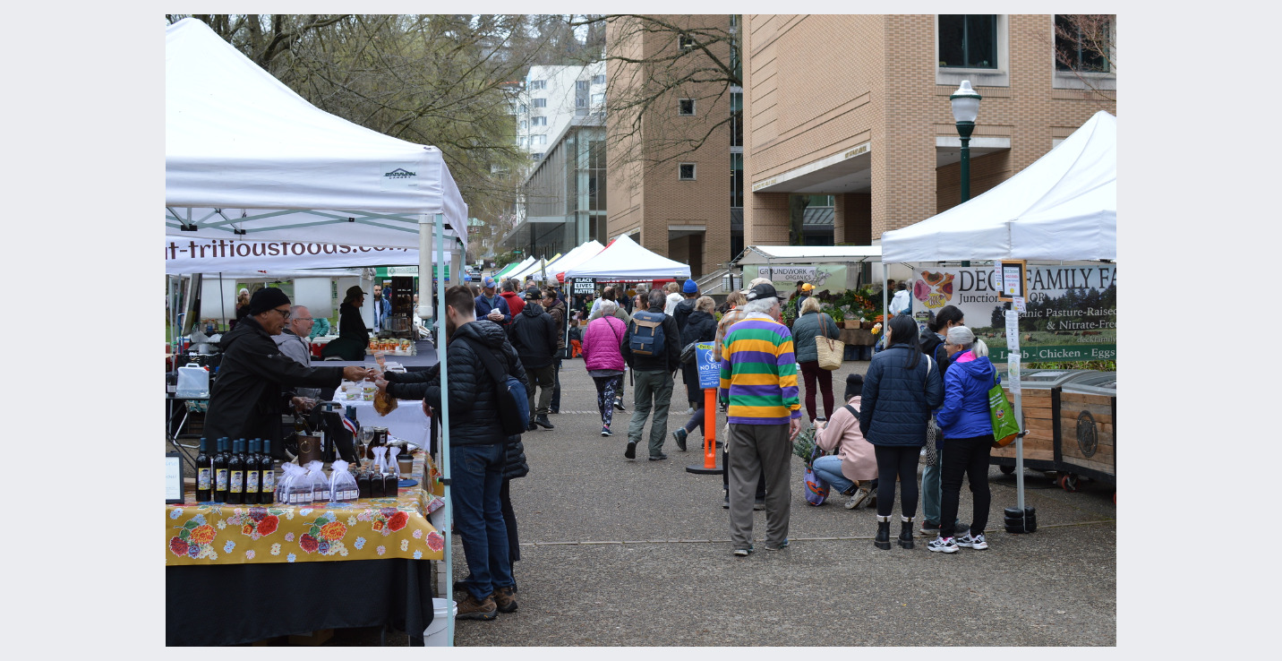 photo of shoppers at a winter farmers market