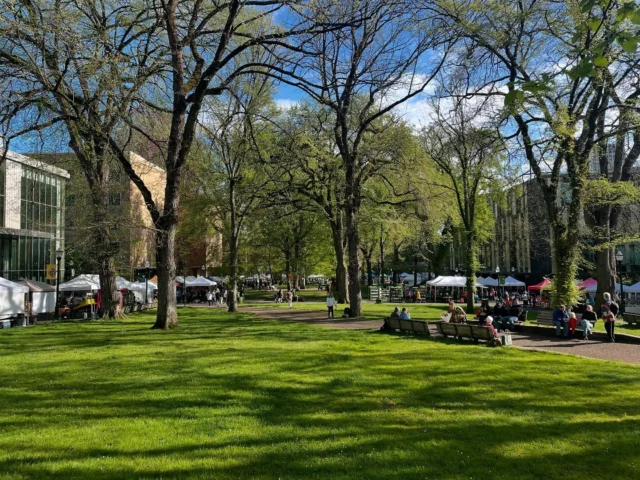 Overheard at market: 
"I want everything!"

We're here with everything until 2 pm!

✨🌸✨🌸✨🌸✨
PSU Farmers Market
Year-Round Saturdays
8:30 am - 2 pm
SW Park & Montgomery