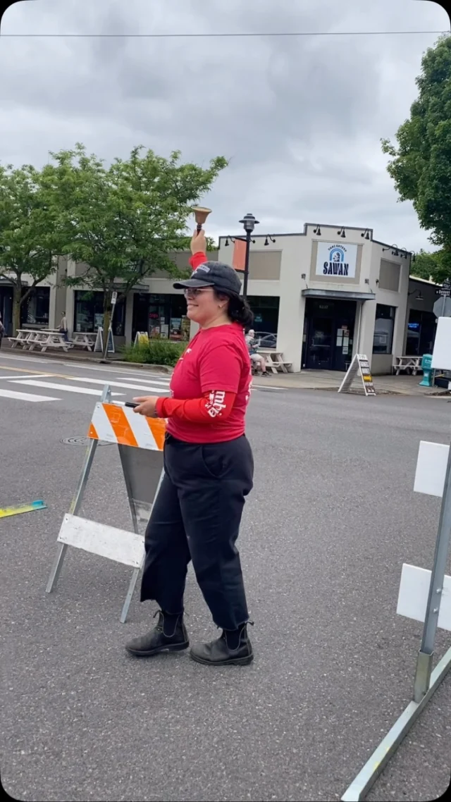 Kenton Farmers Market is now OPEN!
Stop by this afternoon to get your midweek groceries. We have fresh local organic produce, mushrooms, sausages, babka & more! 
Grab a snack from @coolskewers & @rosaspdx to help fuel your trip! We're so happy to be back in Kenton ✨

Kenton Farmers Market
Wednesdays, 3 - 7 pm
N McClellan & Denver