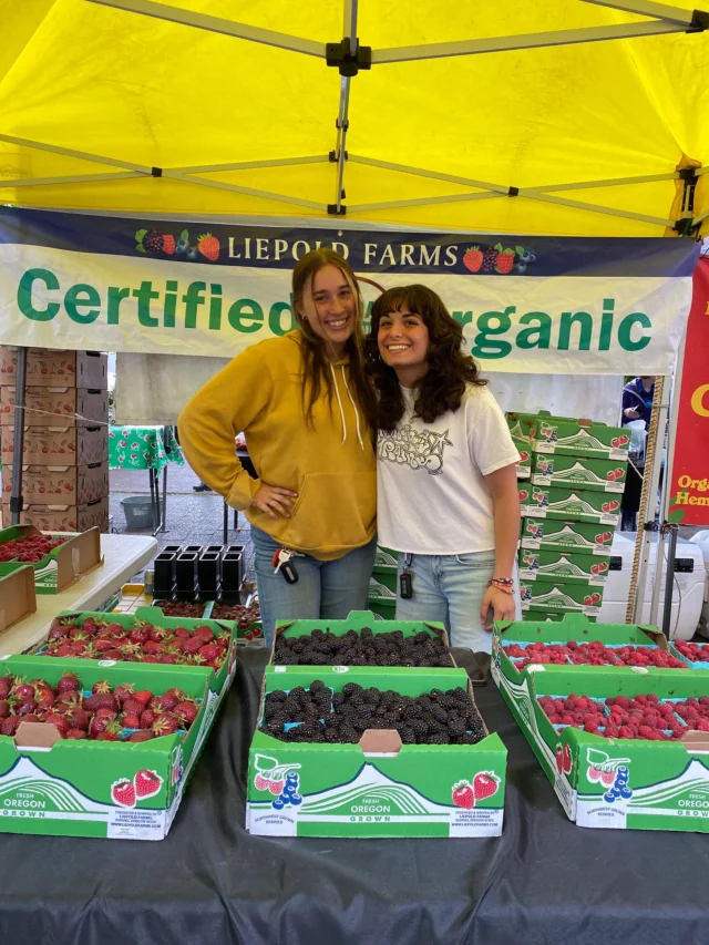 Berries, cherries, and all the late Spring goodness are here til 2! 

Visit us and 25 farm and food vendors under the canopy of elm trees behind the Schnitz - see you soon!
 
Shemanski Park Farmers Market
Wednesdays, 10 am - 2 pm 
SW Park & Main